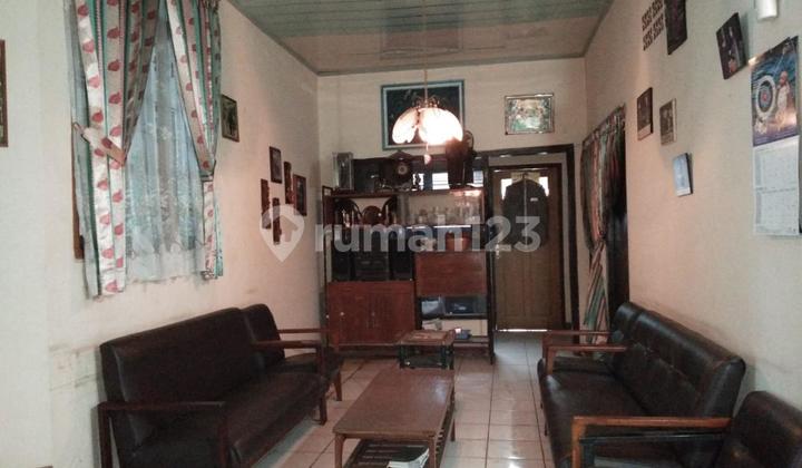 Dijual Rumah Lama Masih Layak Huni Mainroad Jalan Sarijadi Raya Dijual Rumah Lama Masih Layak Huni Mainroad Jalan Sarijadi Raya