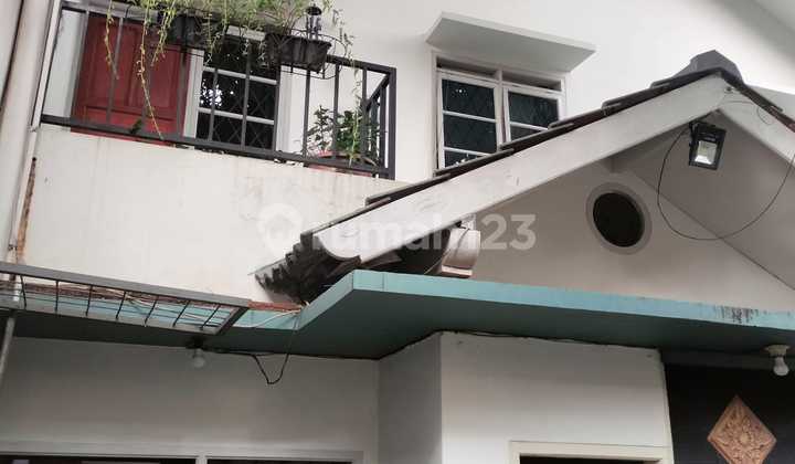 Dijual Rumah 2 Lantai di Lembah Permai Hanjuang Lingkungan Asri 2