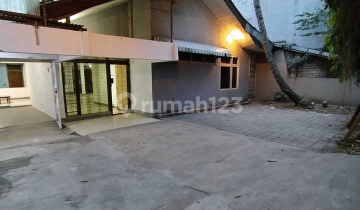 Disewa Rumah Plus Kantor Strategis Buat Usaha di Mainroad Holis Disewa Rumah Plus Kantor Strategis Buat Usaha di Mainroad Holis