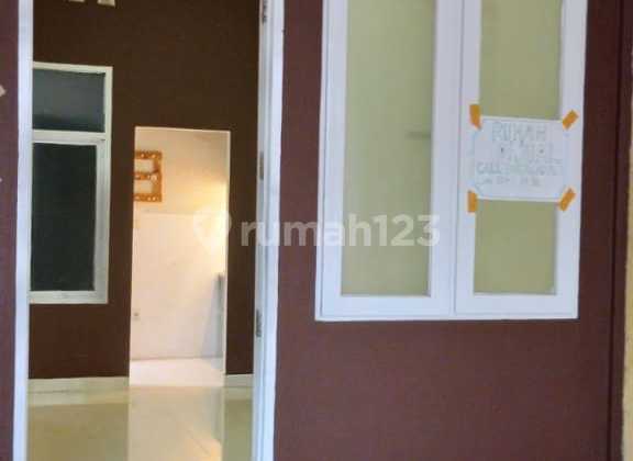 Rumah Murah Satu Lantai Sebelah Grand Wisata!  1