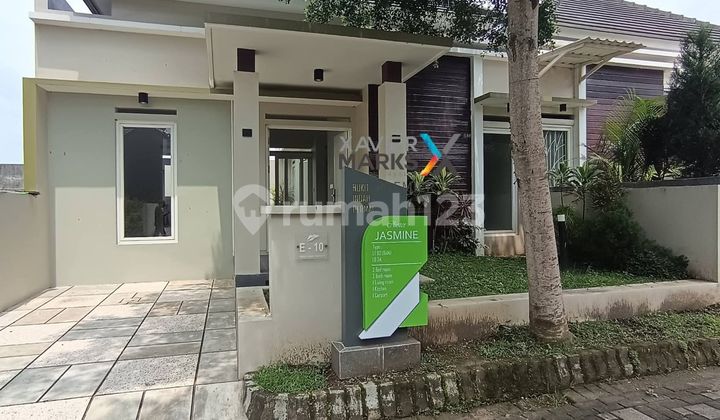 Kesempatan Investasi Hunian Minimalis Kontemporer Dengan Harga Kompetitif Dalam Cluster Dekat Exit Tol Kesempatan Investasi Hunian Minimalis Kontemporer Dengan Harga Kompetitif Dalam Cluster Dekat Exit Tol