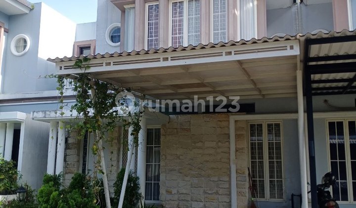 Rumah Modern Minimalis Tengah Kota Siap Huni 2 Lantai Dalam Cluster