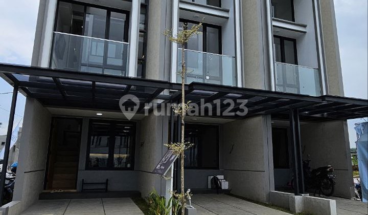 Modern Contemporary Style House Ready to Occupy Fully Furnished for Young Couples