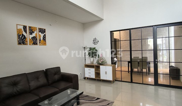 Citraland! Sewa Rumah Modern Minimalis Siap Huni Full Furnisheded 2