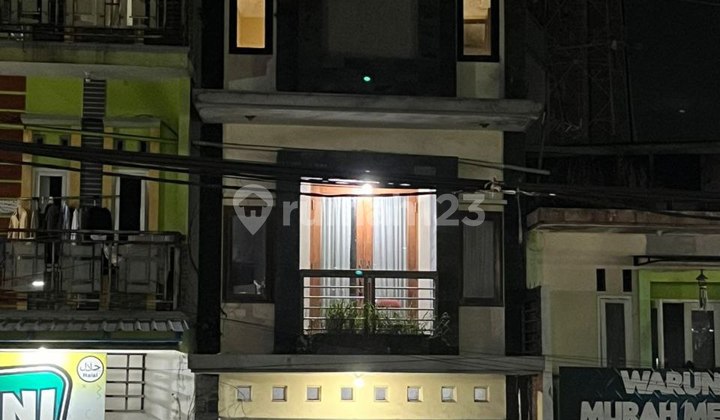 Dijual Ruko 3 Lantai Dekat Alun-alun Batu Dijual Ruko 3 Lantai Dekat Alun-alun Batu