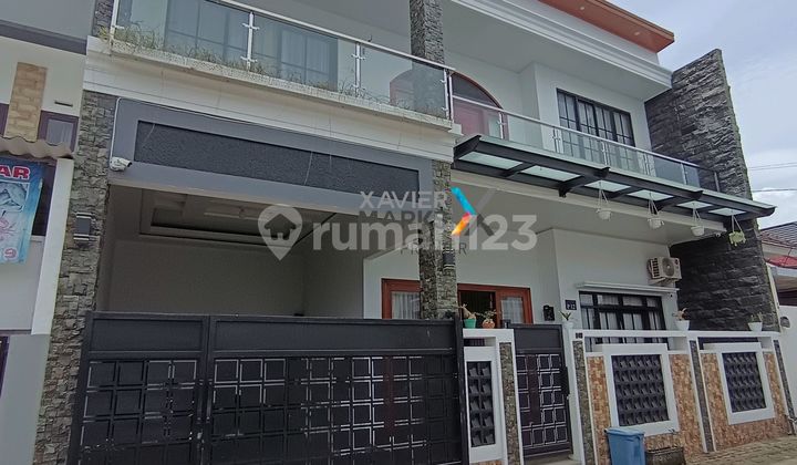 Luxury 3-Story House with Rooftop for Sale in a Housing Complex Luxury 3-Story House with Rooftop for Sale in a Housing Complex