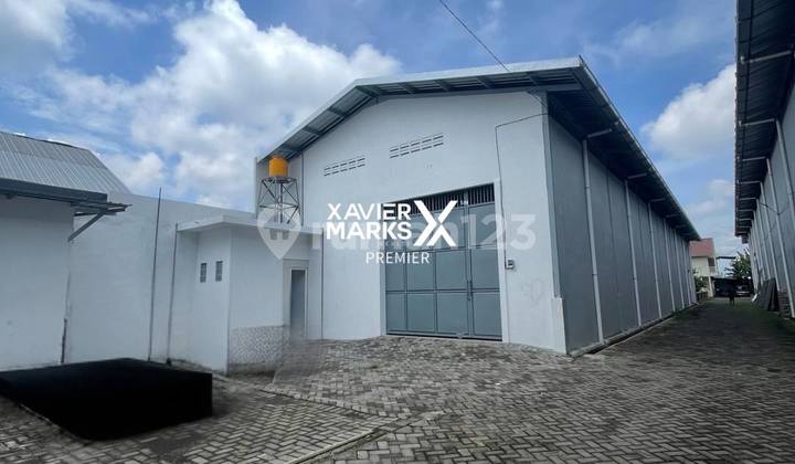 Clean Warehouse Ready to Use, Large Land Area Near Pakis Toll Gate