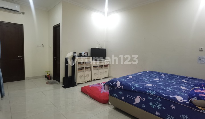 Dijual Rumah Mewah 3 Lantai full Furnished Banjar Wijaya - tinggal bawa koper 2