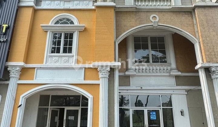 For Sale: Corner Shop House (Ruko Hoek) in Bolsena - Gading Serpong