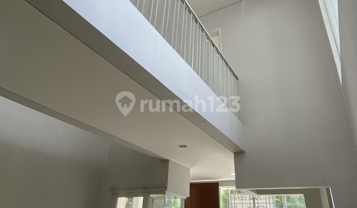 Dijual Rumah Bagus Unfurnished di Sutera Victoria Alam Sutera 2