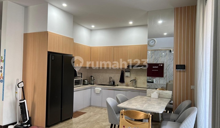 Dijual Rumah 3 Lantai Kazumi The Zora BSD 