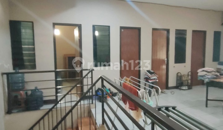 Dijual Rumah Kost2an 3Lantai di Tanjung Duren
