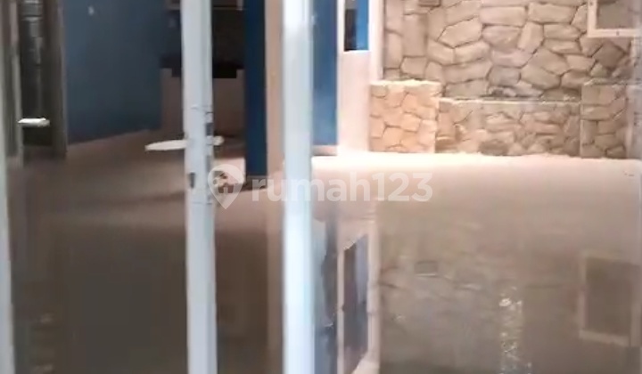 Disewakan. Sangat Cocok untuk Klinik, Kantor, Cafe/Resto 2