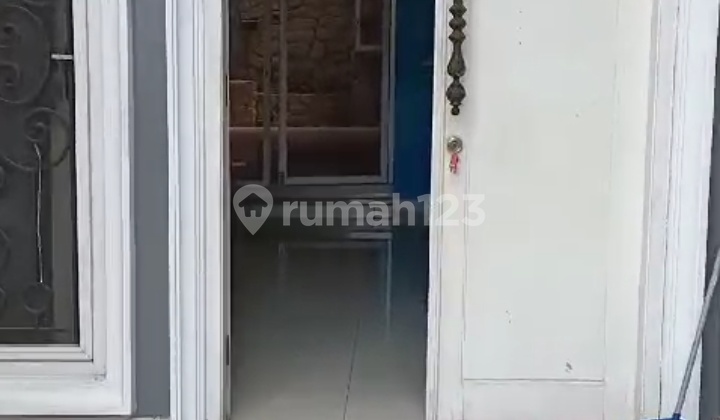 For Rent. Very Suitable for Clinics, Offices, Cafe/Resto.