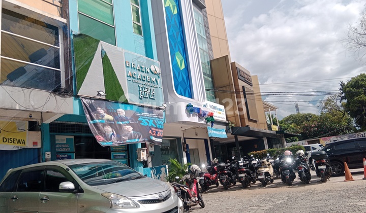 Cheap Row House Rental on Pasarminggu Main Road 2