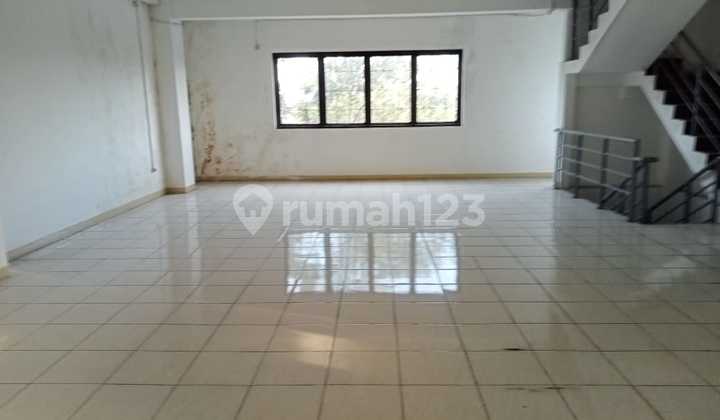 Disewakan Gudang 3 Lantai Batu Ceper Tangerang Dekat Bandara Lebar 9m²