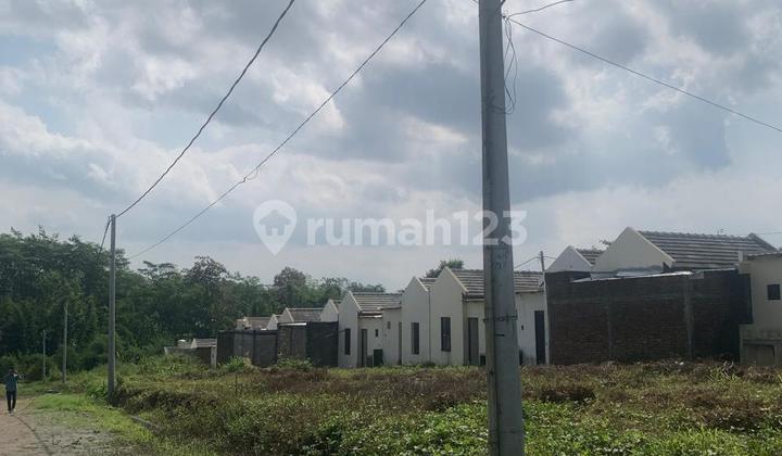 Dream Land for Your Family's Future Dream Land for Your Family's Future