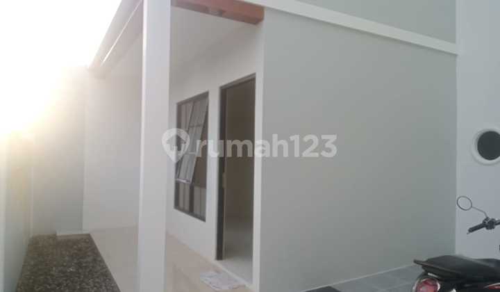 Harga Miring. Rumah bagus Perum Suradita, Cisauk 2