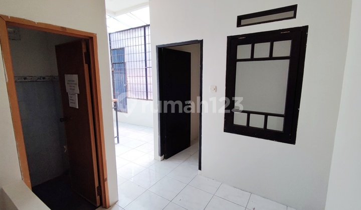 Slashing prices. Nice house in Nusa Loka BSD, good price. 2