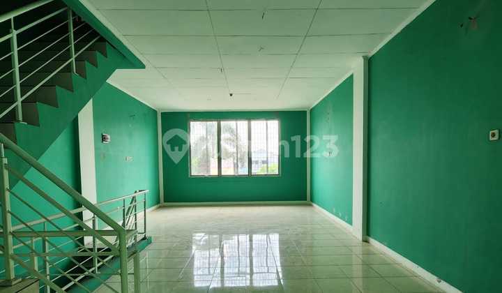 Ready-to-Use 2.5-Story Shop House at Bulevar Hijau Harapan Indah, Bekasi City Ready-to-Use 2.5-Story Shop House at Bulevar Hijau Harapan Indah, Bekasi City