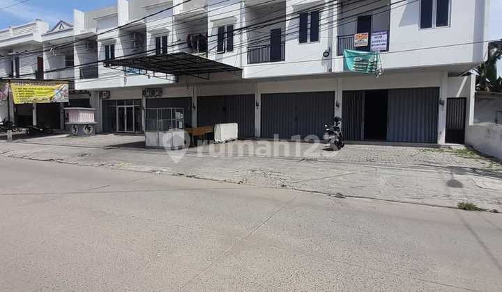Ready-to-Use Shophouse for Rent in Dahlia Indah, Harapan Indah, Bekasi Ready-to-Use Shophouse for Rent in Dahlia Indah, Harapan Indah, Bekasi