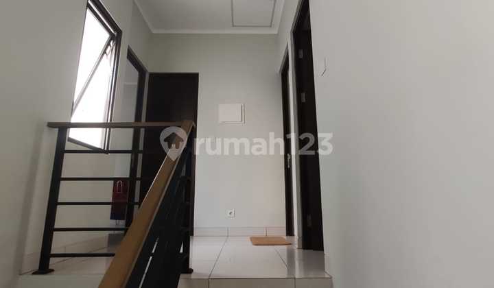 Rumah 2 Lantai Sumarecon Bekasi 2