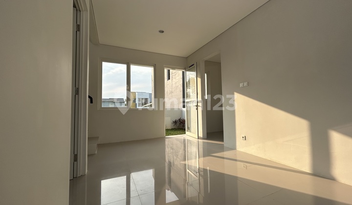 For Sale Serena Hill BSB 1