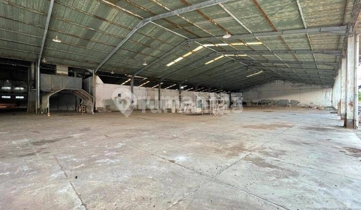 Tugu Semarang Warehouse Tugu Semarang Warehouse