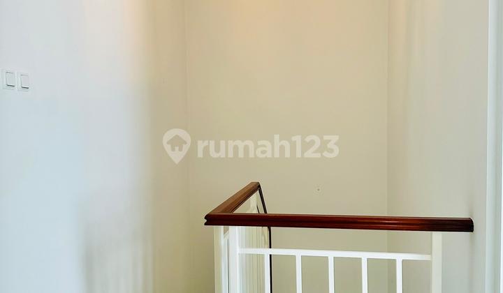 House near Karyadi Hospital, Colombia Airport in Paramount 2