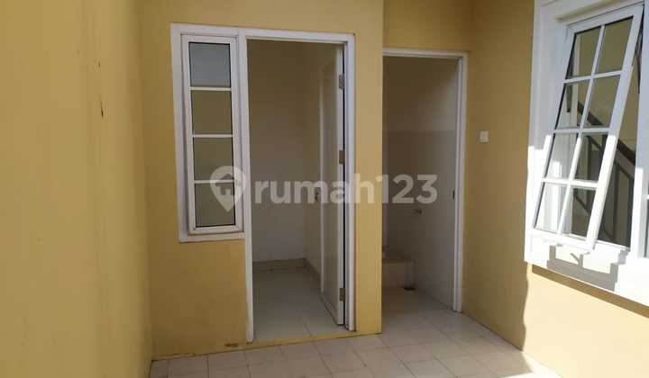 Disewakan Rumah Bagus di Paramount Village 2