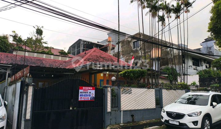 Rumah Area Komersial