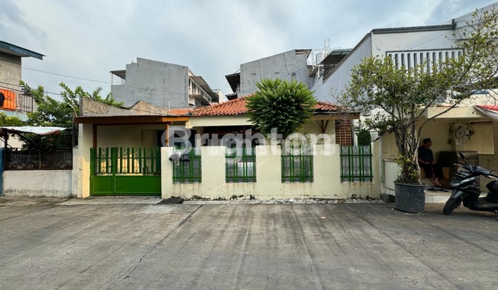 Old House Counts Duri Kepa Land