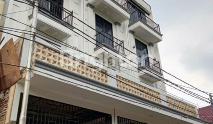 Rumah Taman Ratu 4lantai Full Bangunan Brand New