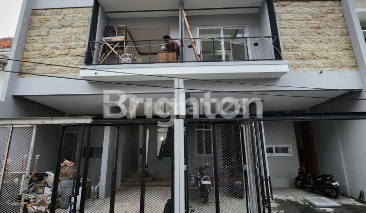 Rumah Baru Duri Kepa Mewah Dekat Tanjung Duren