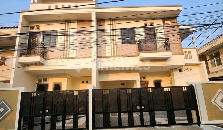 Rumah Duri Kepa Dekat Tanjung Duren Lokasi Strategis