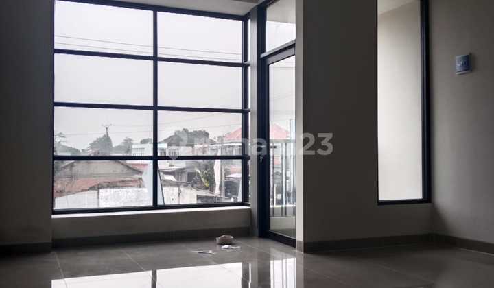 For Sale: Luxurious 2-Story Shop House, Freehold Title, Move-in Ready This Year, Close to The Park and The Gardens Malls.