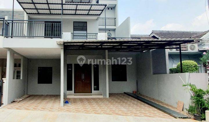 Dijual rumah cantik 3 lantai di Taman Chrysan 1 BSD Siap Huni dekat KRL Rawabuntu dan Tol BSD 1