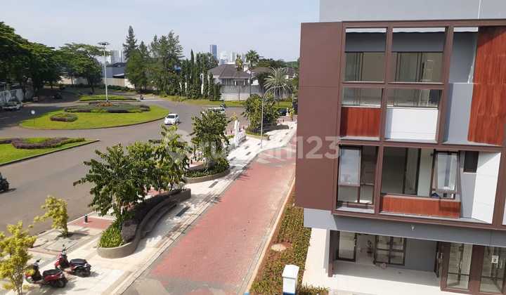 For Sale Fast Luxurious 3-Storey Shop House Virginia Arcade Promenade BSD Ready to Occupy Location Opposite Teras Kota