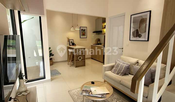 Beautiful 2-story house in Naira Residence 2 Cisauk, close to Cisauk Station / AEON Mall and ICE BSD. Beautiful 2-story house in Naira Residence 2 Cisauk, close to Cisauk Station / AEON Mall and ICE BSD.