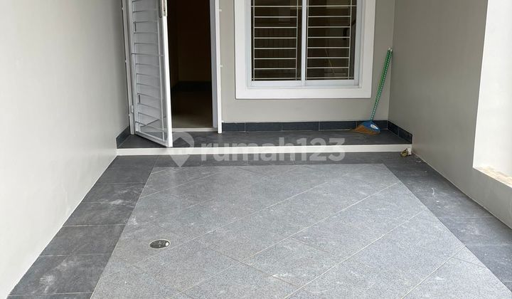 For Sale: Charming 2-Story House, SHM Ready to Live, Close Access to Nusaloka BSD and Tangsel Police Station, Safe and Comfortable 2