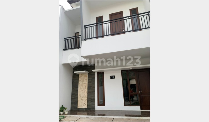 For Rent or Sale 2-Story House in Pamulang For Rent or Sale 2-Story House in Pamulang