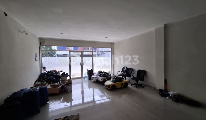  DISEWAKAN RUKO 2 LANTAI Siap Pakai!! Lokasi STRATEGIS DI JAGAKARSA!!  Akses Mudah dekat Tol Kukusan dan Tol Brigif di Jakarta Selatan 2