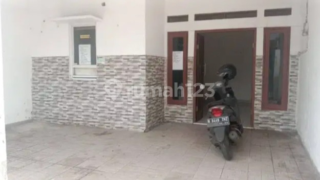Disewakan Rumah 2 Lantai di Beji Depok 2