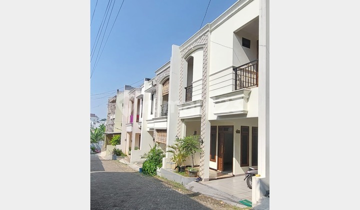 Disewakan atau Dijual Rumah 2 Lantai Di Warungsila Jakarta Selatan 2