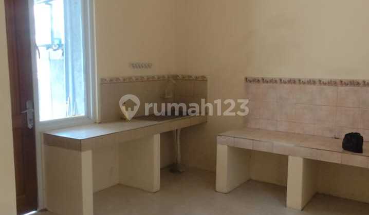 Disewakan Rumah 2 Lantai Di Raden Sanim, Beji Depok 2