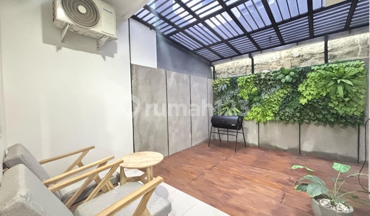 Dijual Rumah Baru Area Grand Wisata 2 Lantai, 3 Kamar Tidur Dalam Cluster Keamanan 24 Jam Bebas Banjir, Dp 0% Bisa Kpr Free Biaya2 Akses Langsung Tol Tambun Grand Wisata Bekasi