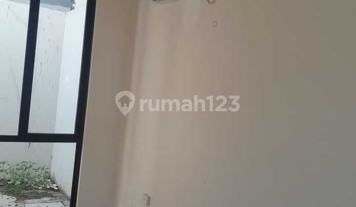 Cendana Parc House for Rent Near UPH and Karawaci Toll 2