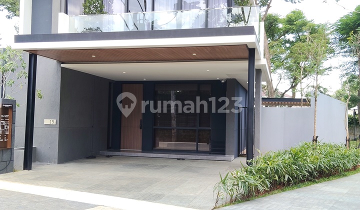 Rumah Mewah Harga Ekonomis Di Lippo Karawaci Rumah Bagus SHM di Jl. Bulevar Palm Raya, Jl. Boulevard Palem Raya No. 2505, Bencongan, Kelapa Dua, Tangerang, Banten, Indonesia, 15810, Karawaci