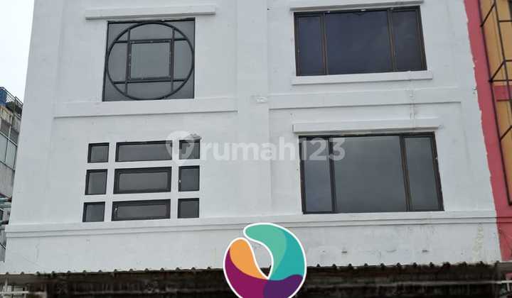 For Sale: Attached Shop House in Villa Melati Square, Main Road Serpong, Location Near Ocean Park and The Breeze 2
