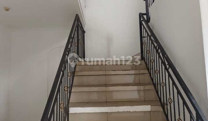 For Rent Strategic Shop House, Viktor South Tangerang